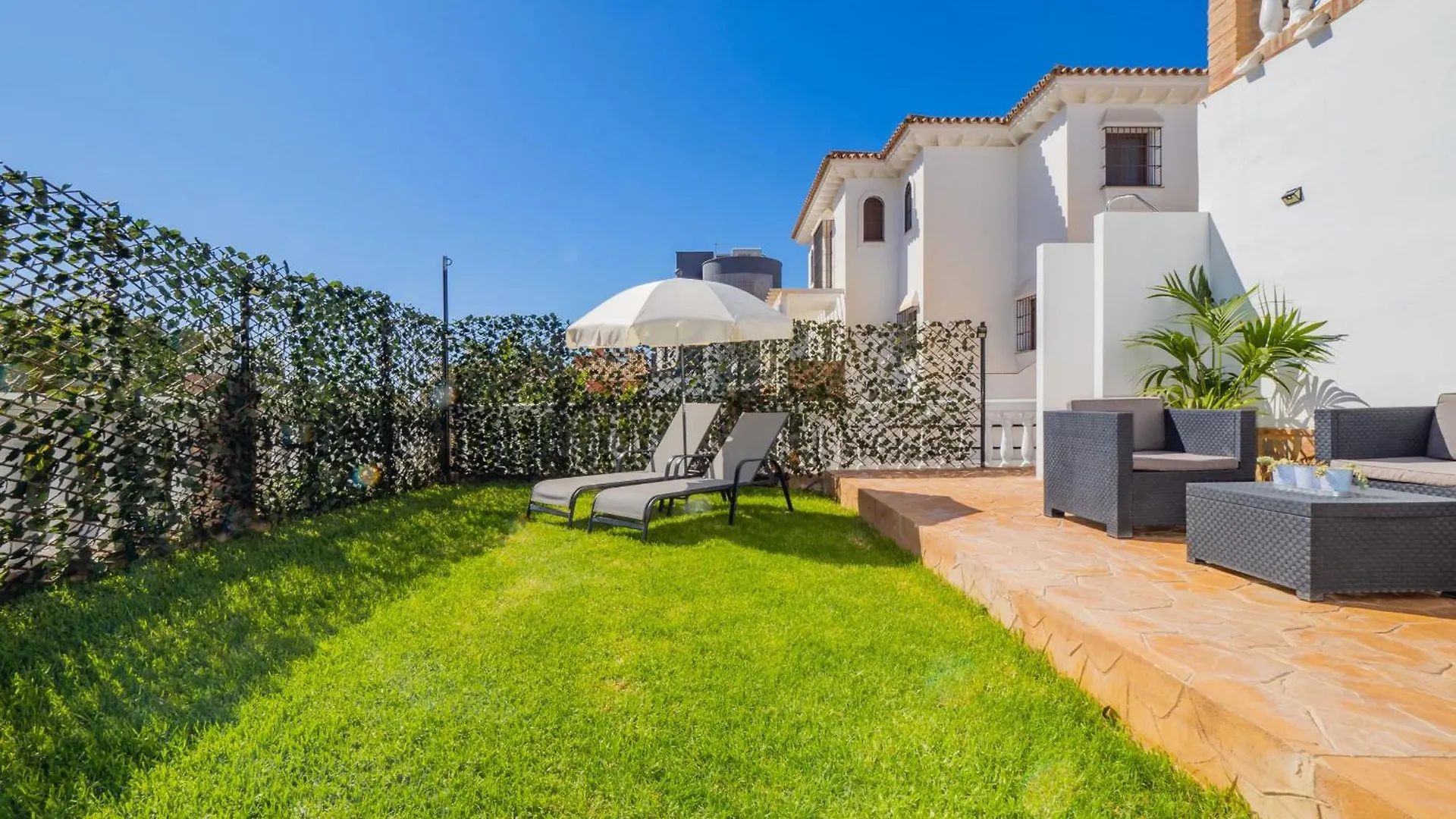 Cubo'S Hostal William'S Sunny 2 Torre de Benagalbon İspanya